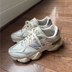 New Balance 9060 women’s sneaker